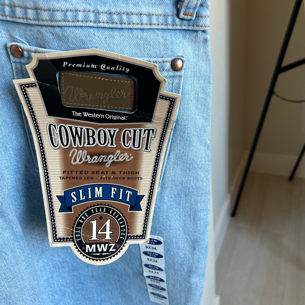 Wrangler slim fit 9x34 women’s denim jeans